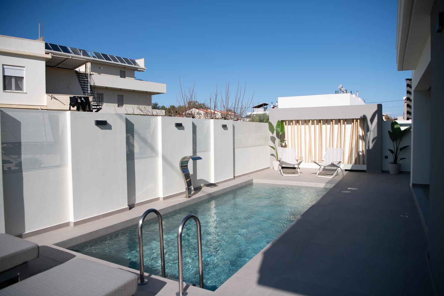 Mossa Concept - Heated Pool